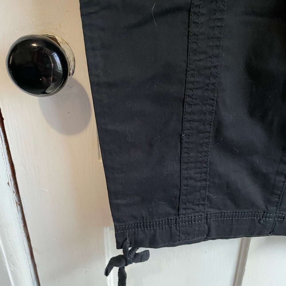 Faded Glory Black Cargo Pants with Tapered Legs - Picture 6 of 8